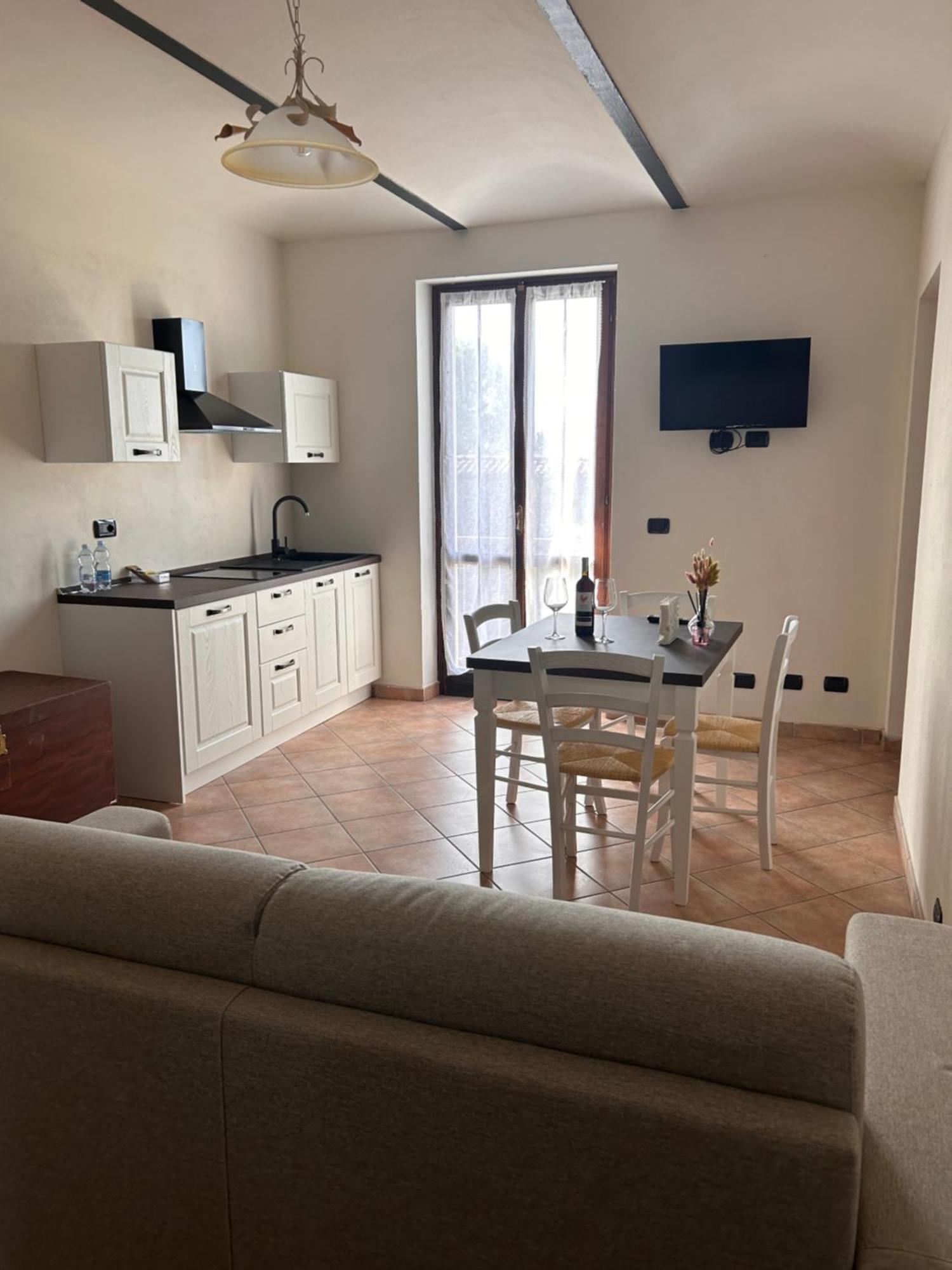 Tenuta Agricola La Cava- Cantina E Agriturismo San Damiano dʼAsti Εξωτερικό φωτογραφία