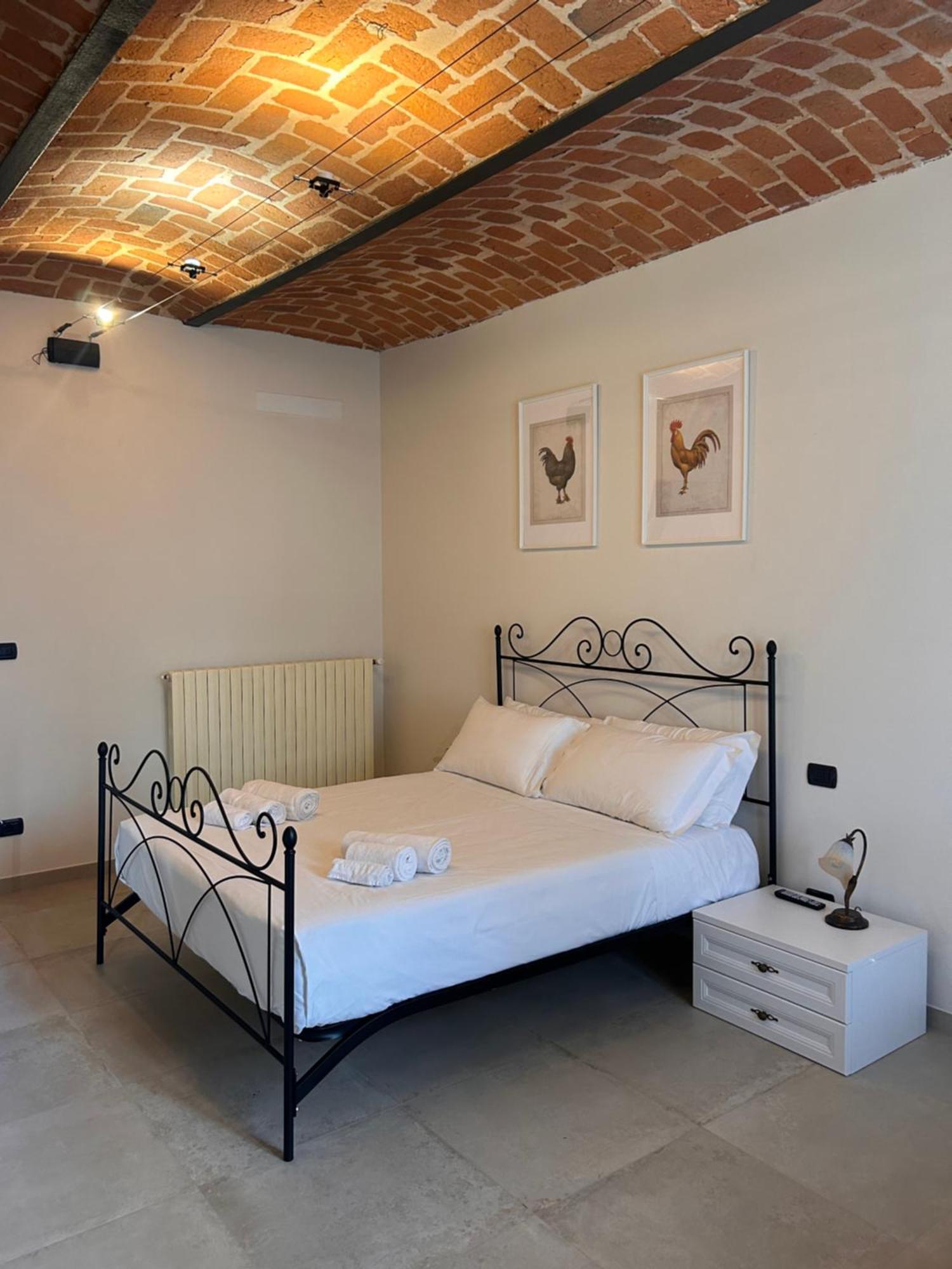 Tenuta Agricola La Cava- Cantina E Agriturismo San Damiano dʼAsti Εξωτερικό φωτογραφία